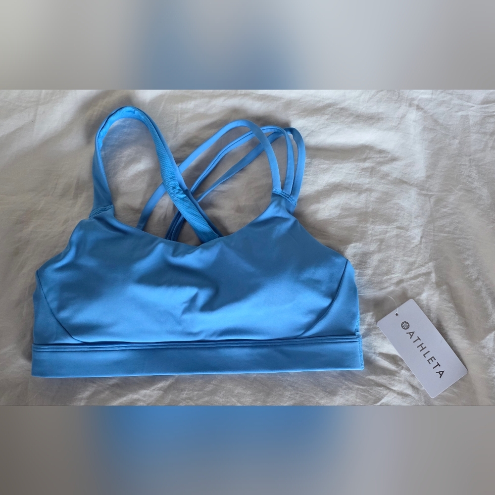 NWT Athleta Train Free Sports Bra M, A-C, Cornflower